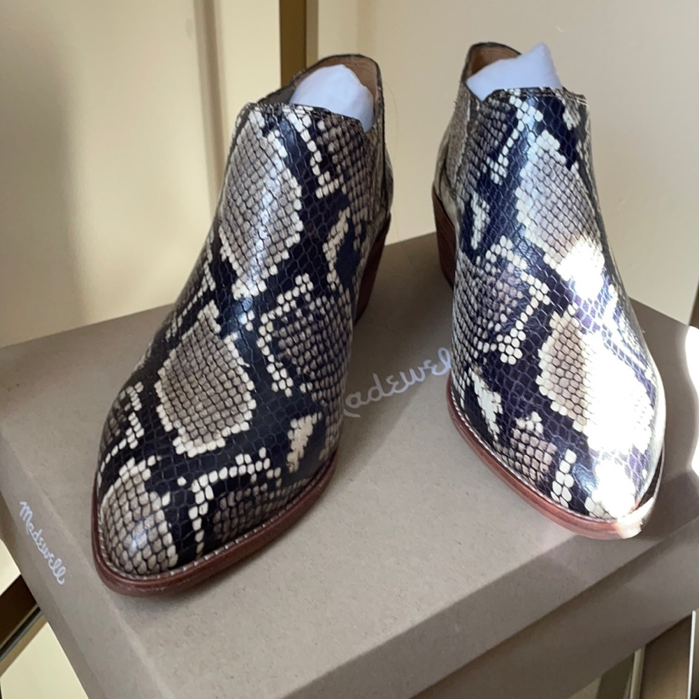 Madewell snake embossed leather Chelsea boots
